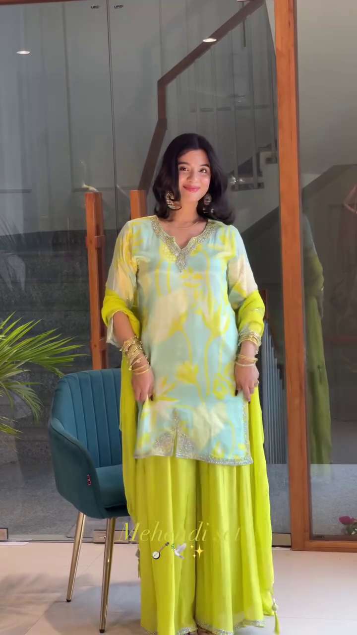 Women’s Pastel Floral Printed Kurta Set with Dupatta | Elegant Ethnic Party & Festive Wear Suit